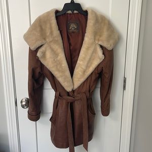 Vintage 90s Wilsons Leather Fur Trimmed Leather Jacket